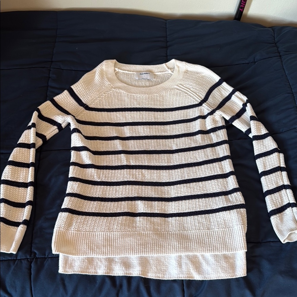 Striped Black and White Women's Sweater